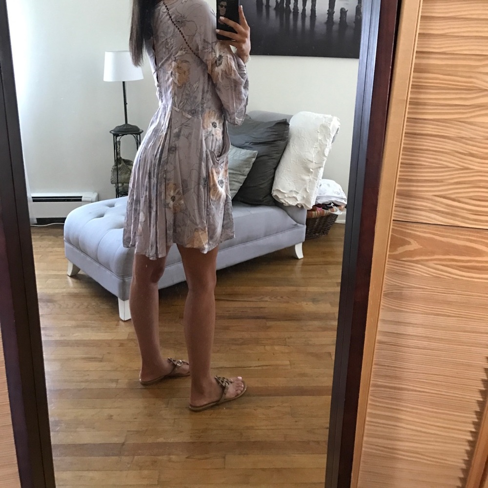 Flowy Flower Dress - image 2