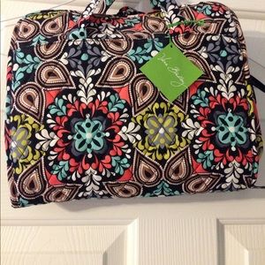 Vera Bradley hanging organizer