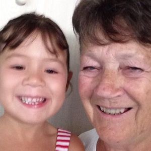 Meet your Posher, Earla