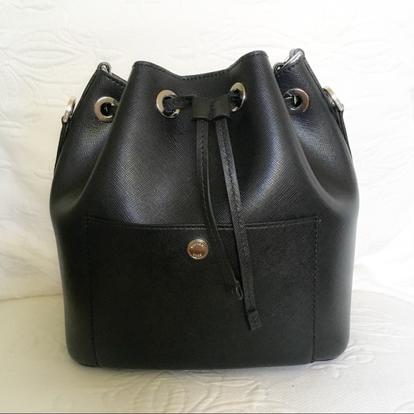 michael michael kors greenwich medium bucket bag
