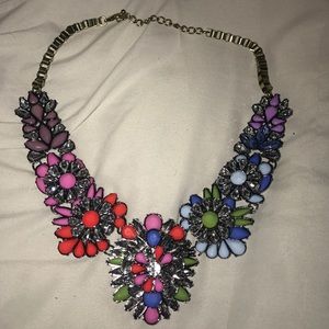 FLORAL STATEMENT PIECE!