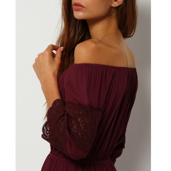 🌸 Burgundy Off The Shoulder Jumper 🌸 - Picture 3 of 5