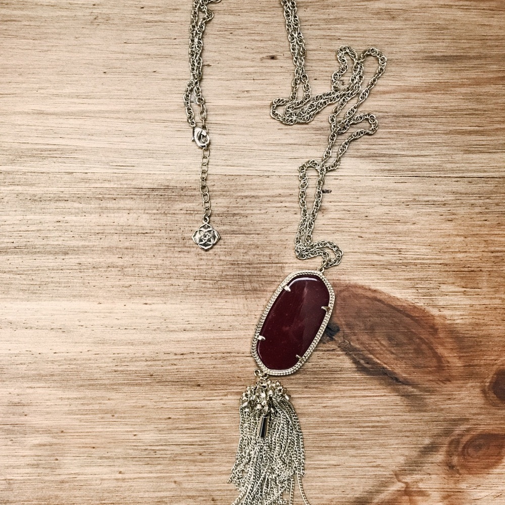 Kendra Scott Rayne Necklace in Maroon