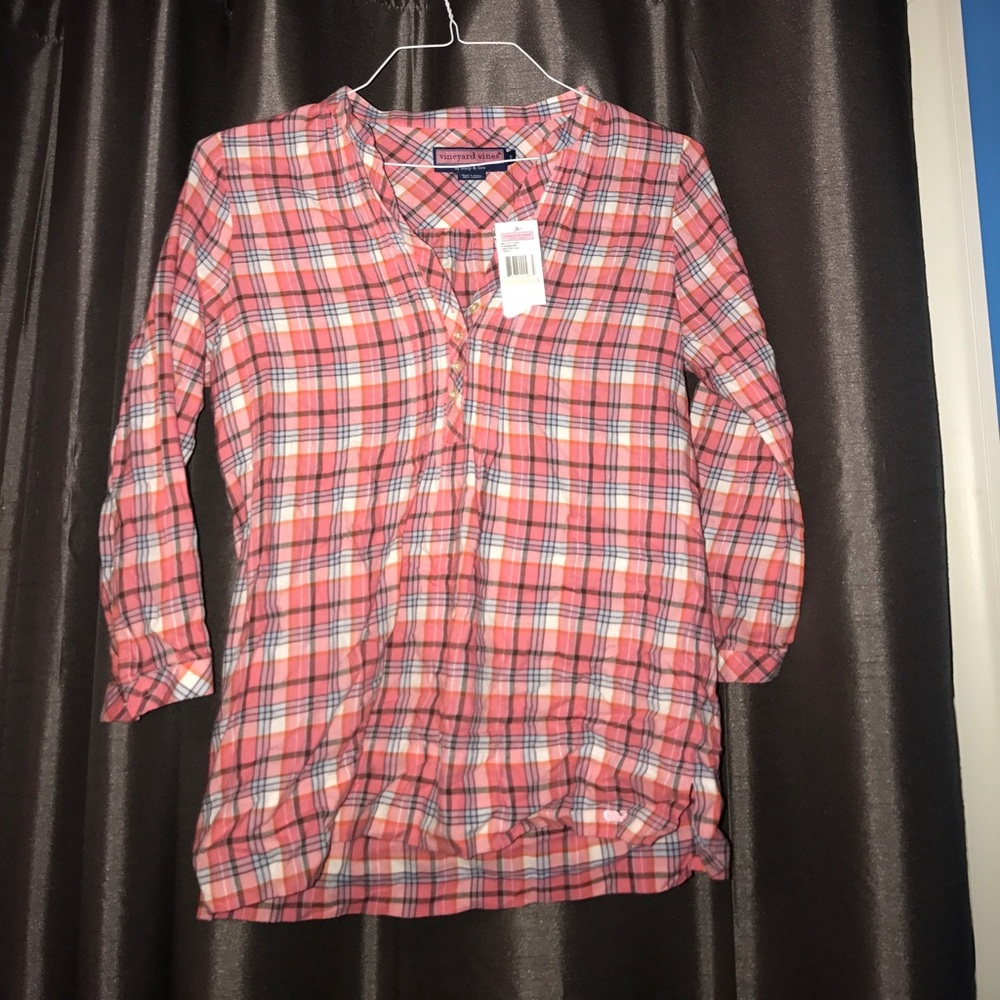 Vineyard vines button down for women