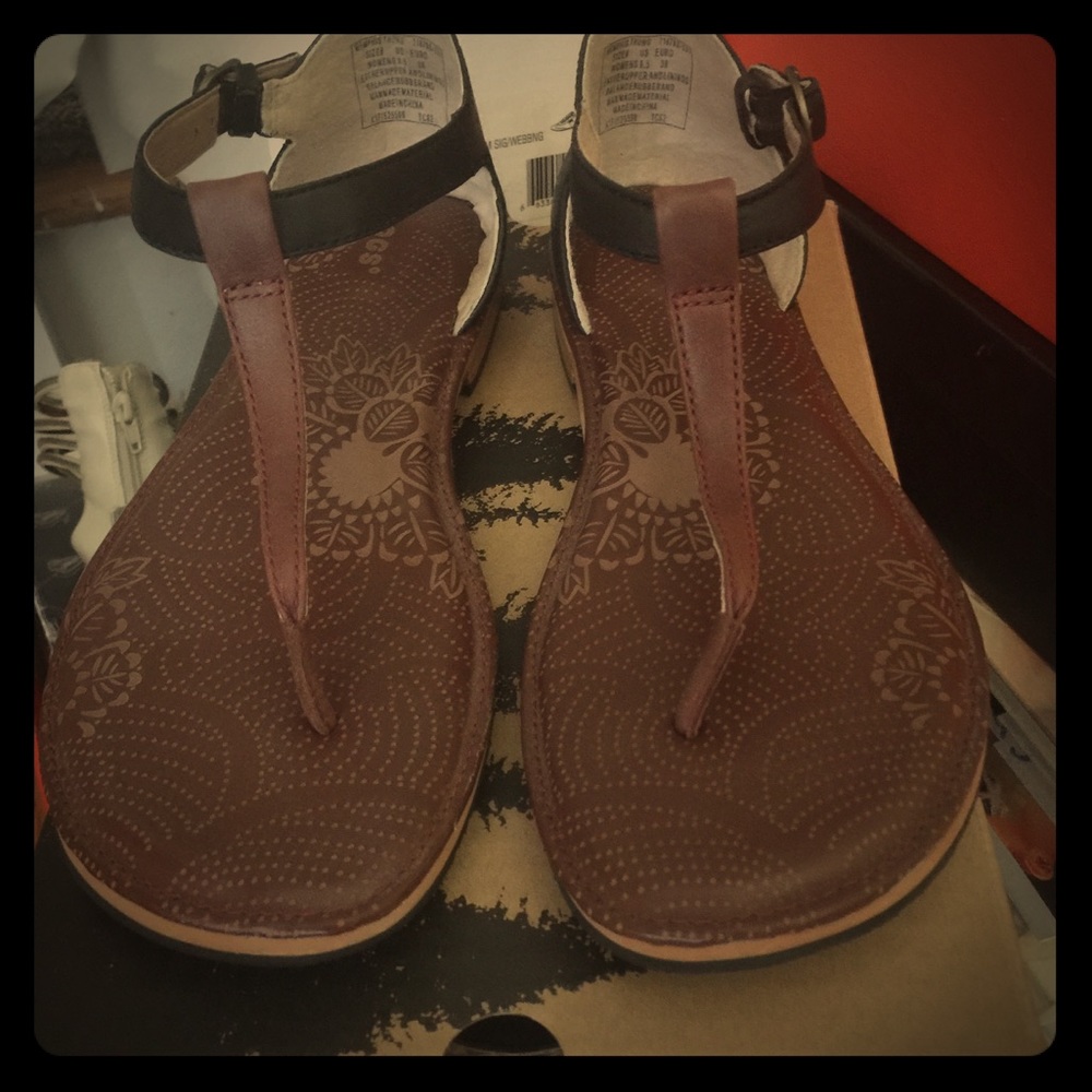 Brand New Women's Sandals size 8.5