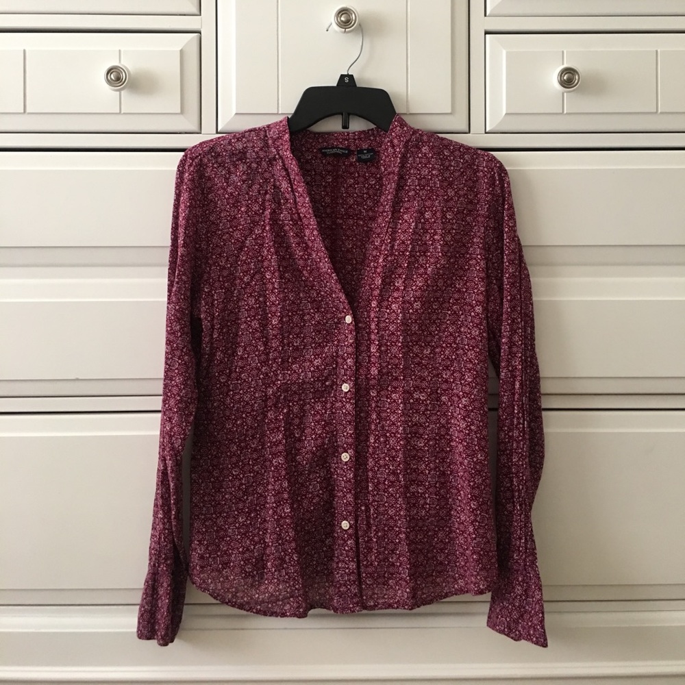 American Eagle Button Down Top