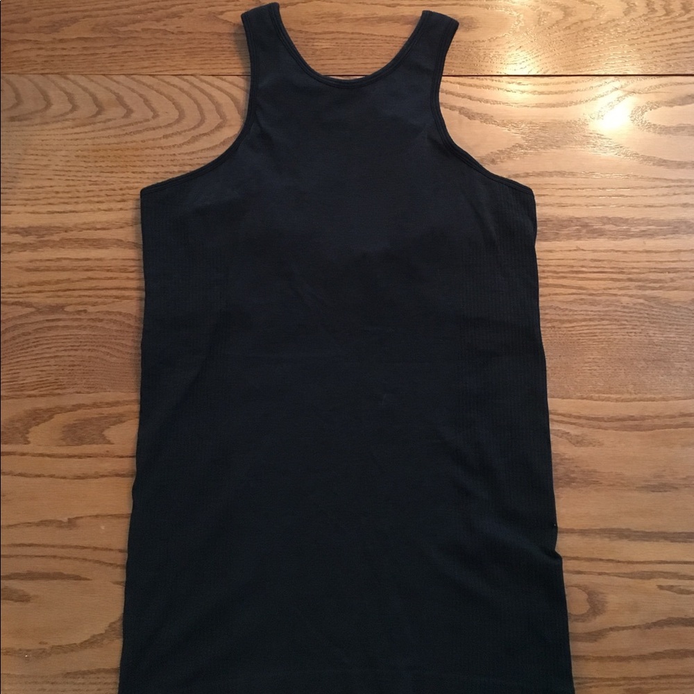 lululemon workout top