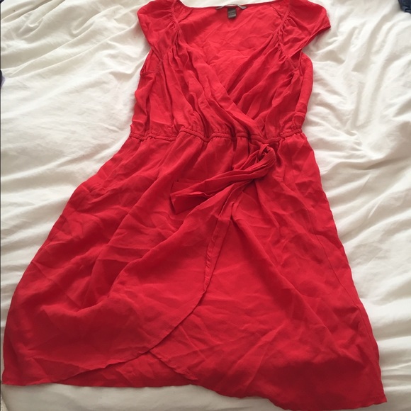 Charlie Jade Dresses & Skirts - Red silk short dress