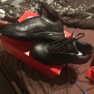 Work slip resistant shoes