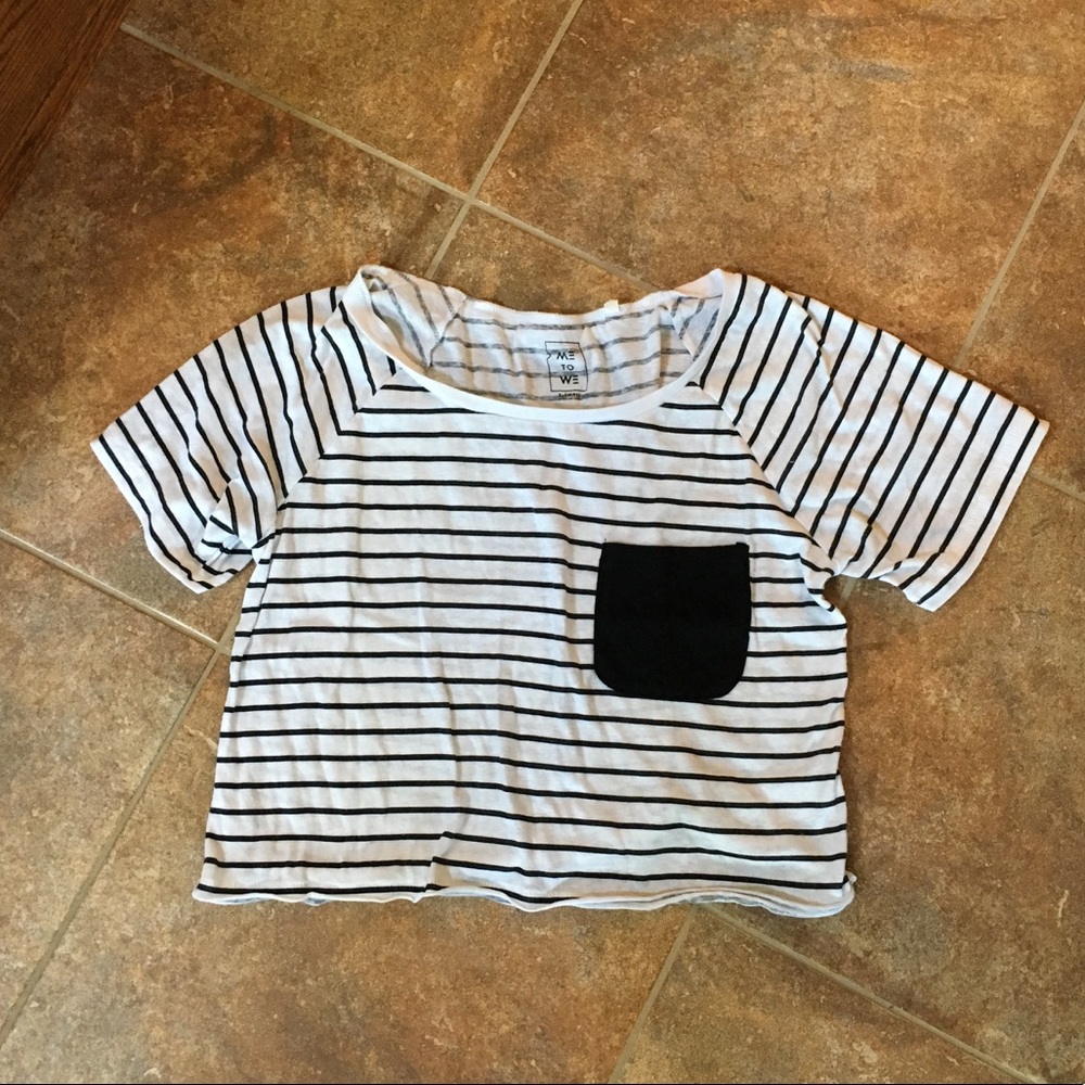 *MOVING SALE*BUY NOW* Casual Crop Top
