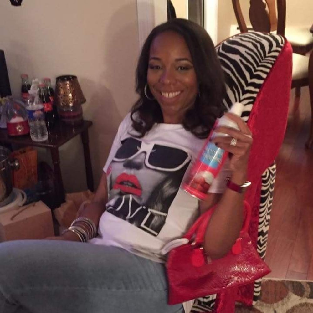 Meet your Posher, Nicole