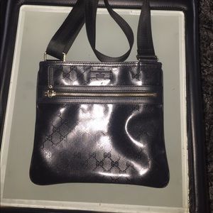 GUCCI CROSSBODY EUC
