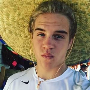 Meet your Posher, Joey