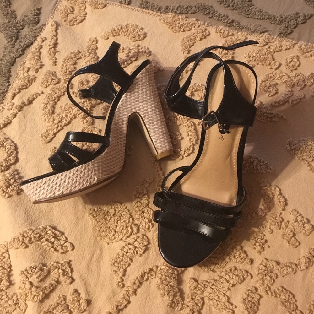 6/7 Rue 21 sandals