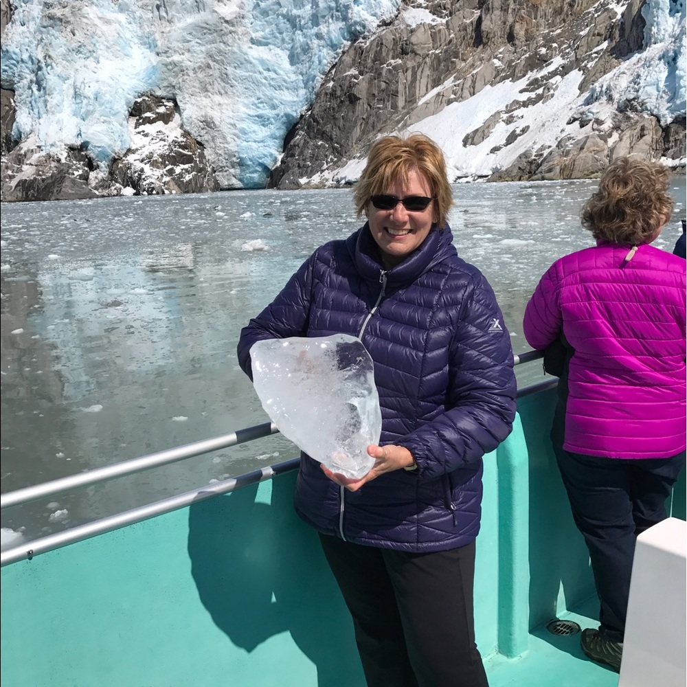 Meet your Posher, Dora