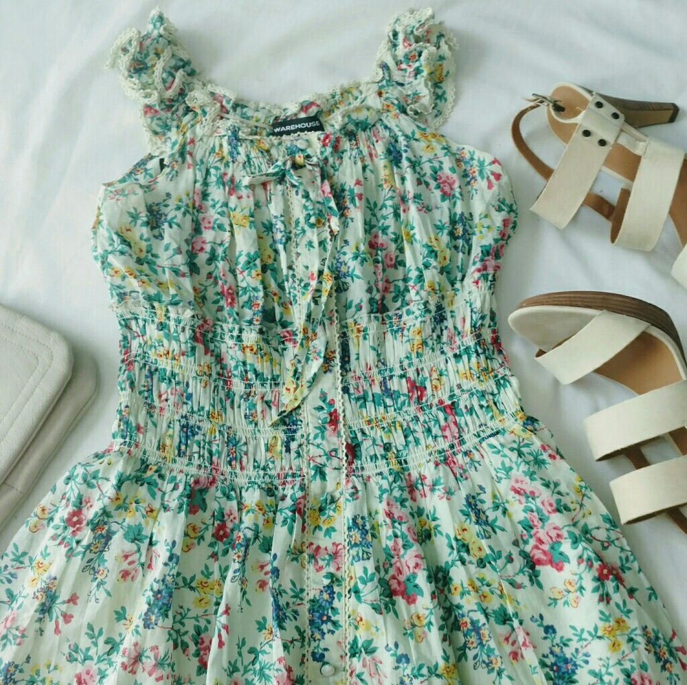 Topshop Warehouse​ Green Floral Smocked Peasant 👗