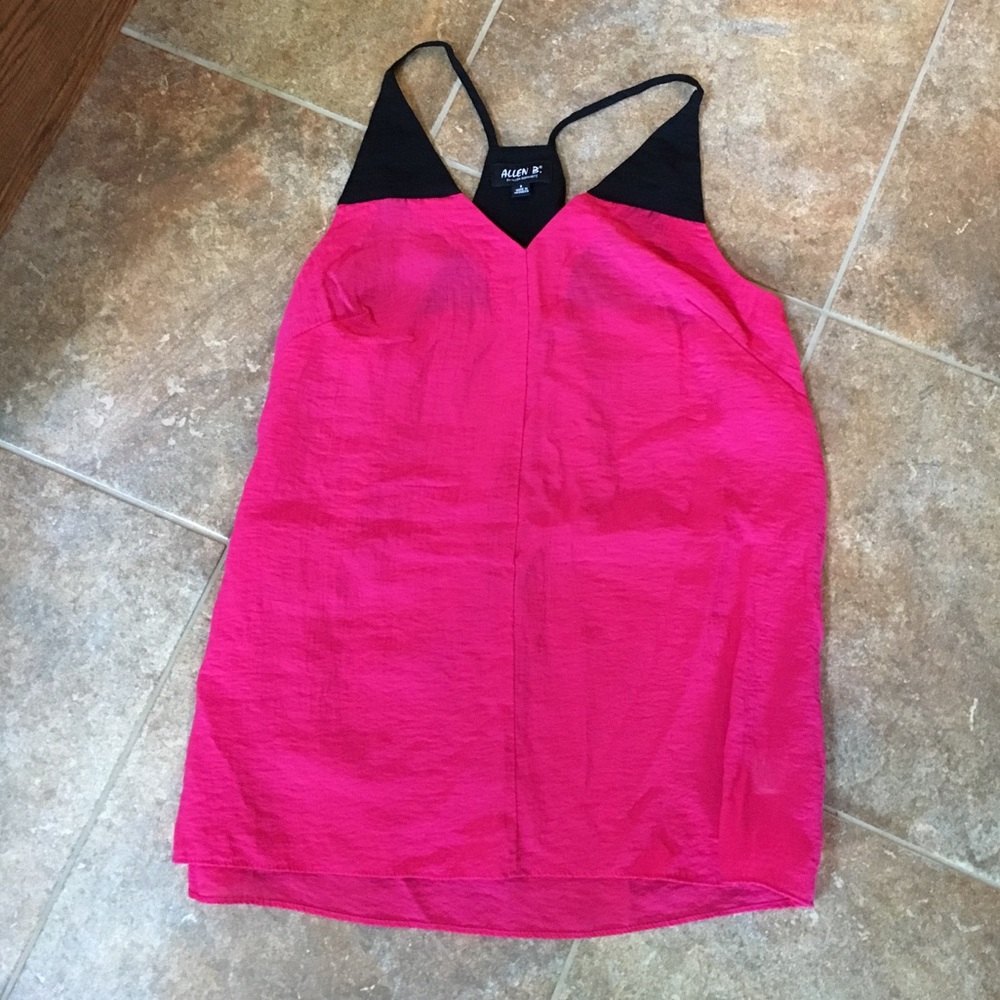 *MOVING SALE*BUY NOW* Pink & Black Tank