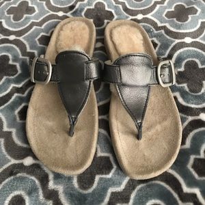 NWOT Ugg Flip Flop Sandal w/ Fur