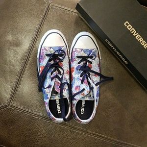 Floral Converse