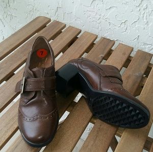 Aerosoles HeelRest Stacked Heels