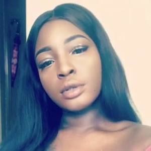 Meet your Posher, Lanaebeauty