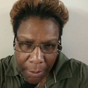 Meet your Posher, Tonia