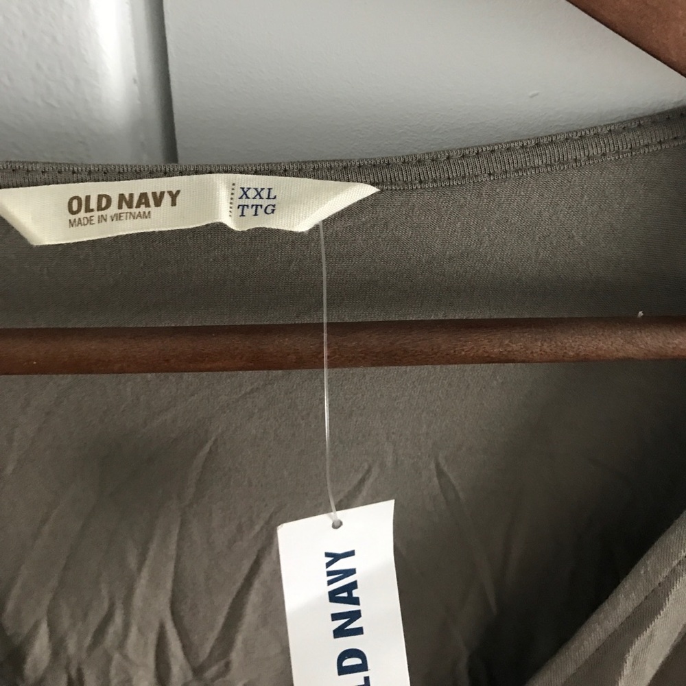 Old Navy Long Sleeve Top - Picture 3 of 4