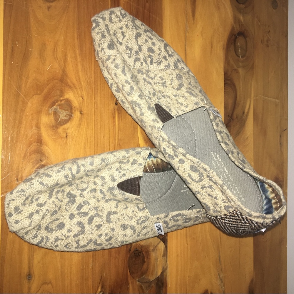 TOMS flats
