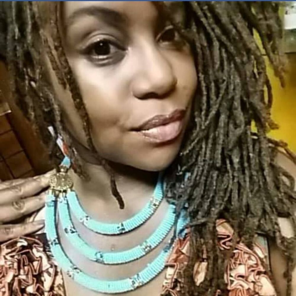 Meet your Posher, Leah