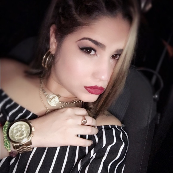 Meet your Posher, Irisday - Picture 1 of 1