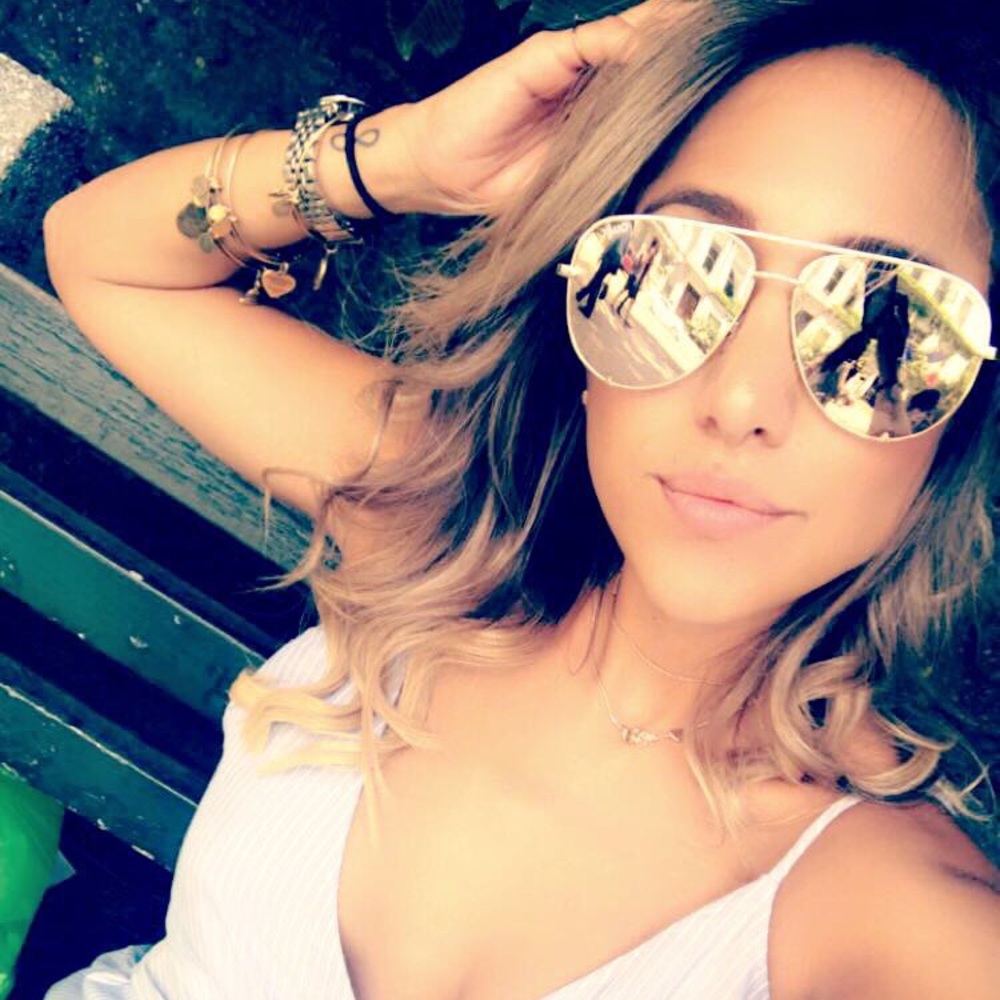 Meet your Posher, Mirna