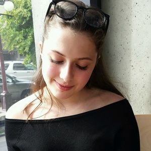 Meet your Posher, Alyssa