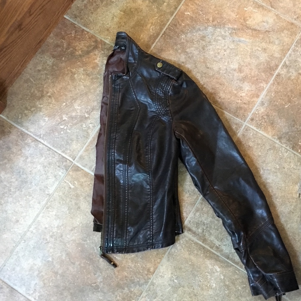 *MOVING SALE*BUY NOW* Leather Jacket