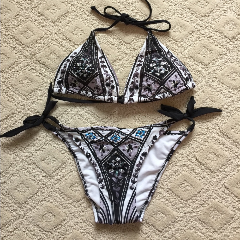 Cavaricci Bikini. Black, Grey and White!