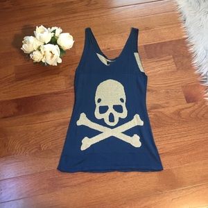 Adorable skull top