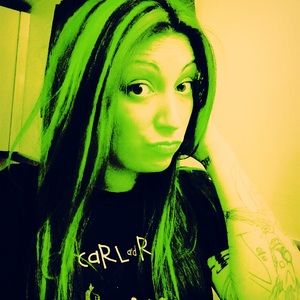 Meet your Posher, Monica