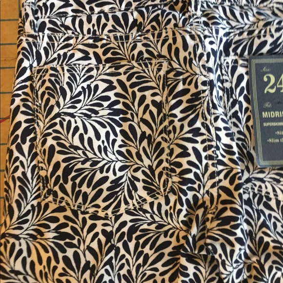 NWT J. Crew midrise toothpick fern print jean  24 - Picture 6 of 6