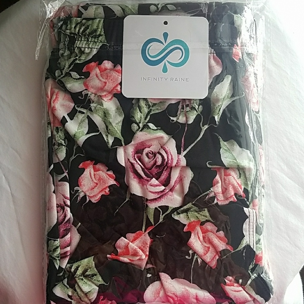 Infinity Raine Leggings