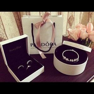 Meet your Posher, Tanasia