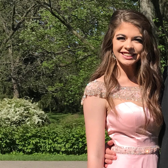 Prom Dress - Picture 2 of 5