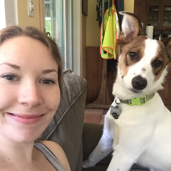 Meet your Posher, Gabi - Picture 2 of 4