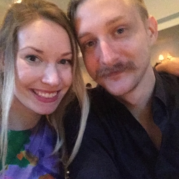 Meet your Posher, Gabi - Picture 3 of 4