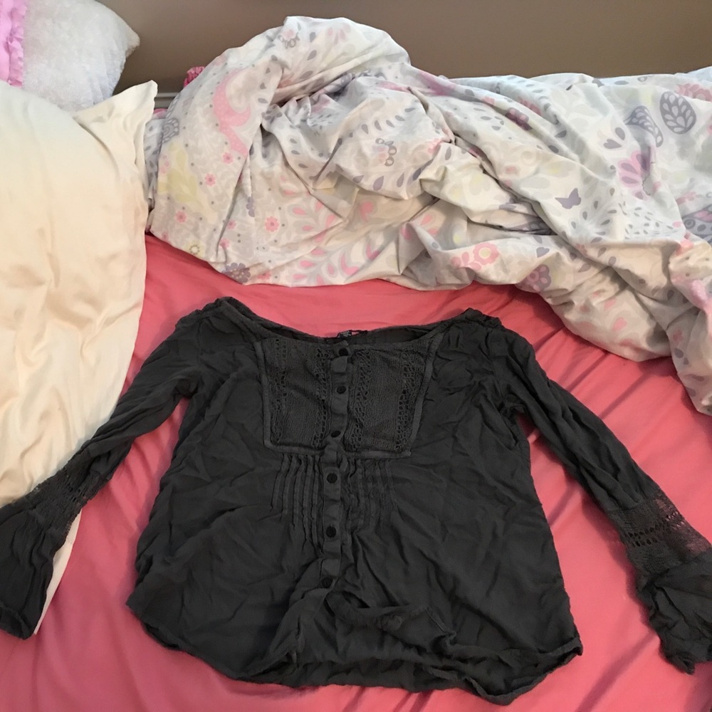 Bell Sleeved Grey Fashion Shirt