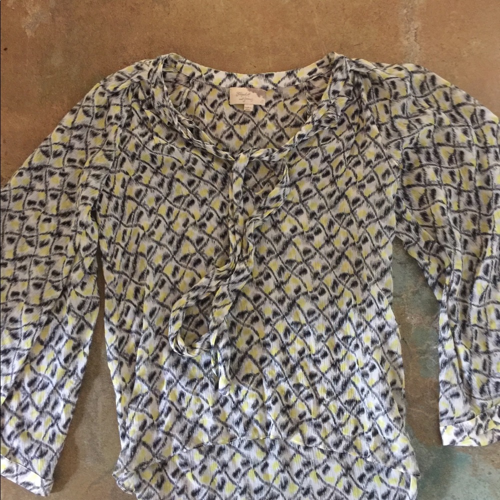 Elizabeth and James bell sleeve blouse