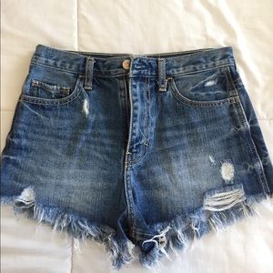 high wasted hoister shorts
