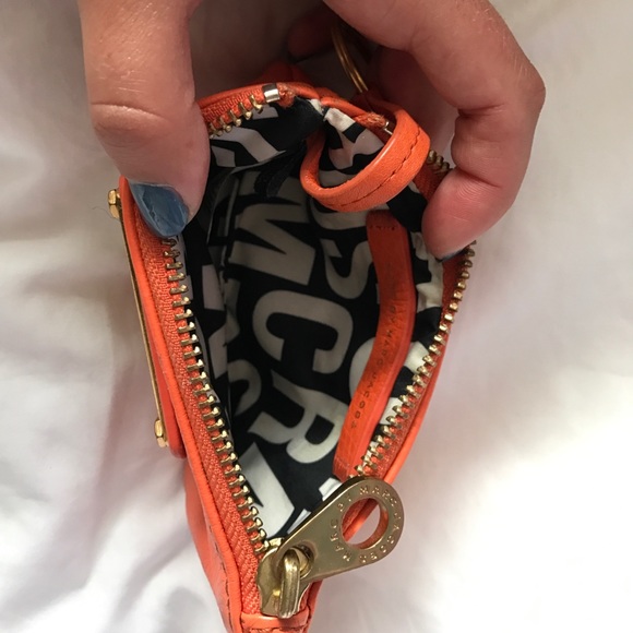 Authentic Marc Jacobs coin purse - Picture 3 of 4