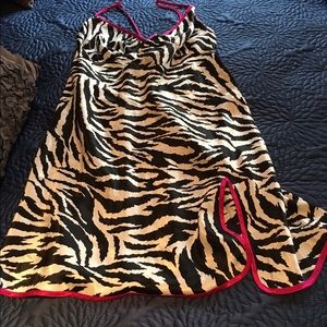 Brand new lingerie/ night gown, Size L