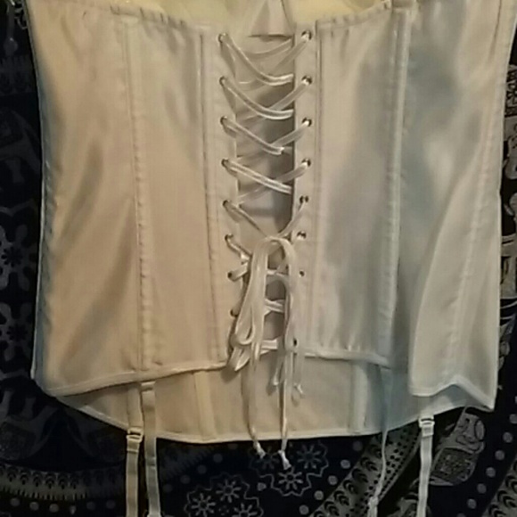 Fredrick's of Hollywood corset - Picture 3 of 4