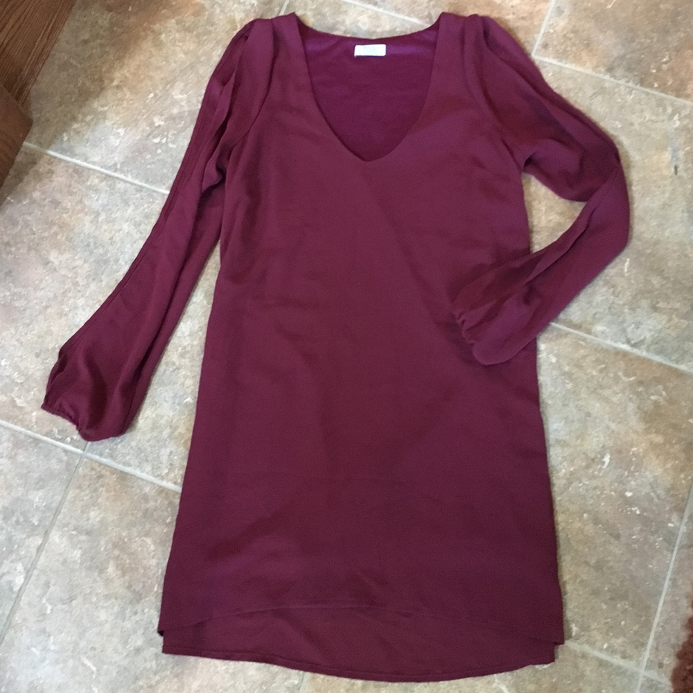 *MOVING SALE*BUY NOW* Cut-Out Long Sleeve Dress