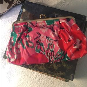 Lilly Pulitzer clutch